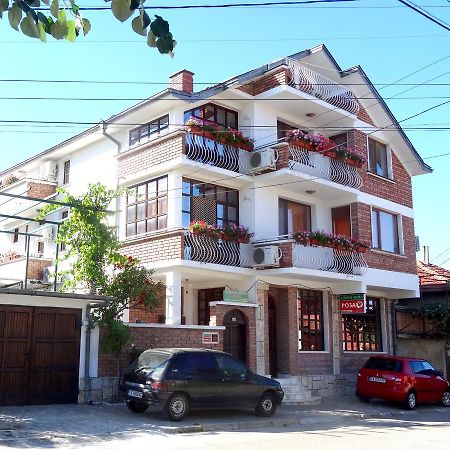 Family Hotel Rose Paweł Banja Zewnętrze zdjęcie